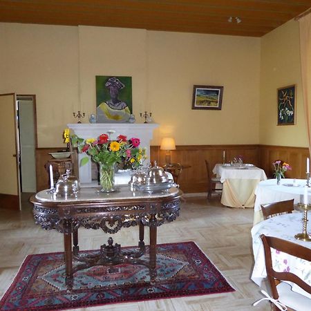 Chateau Des Salles Saint-Fort-sur-Gironde Εξωτερικό φωτογραφία