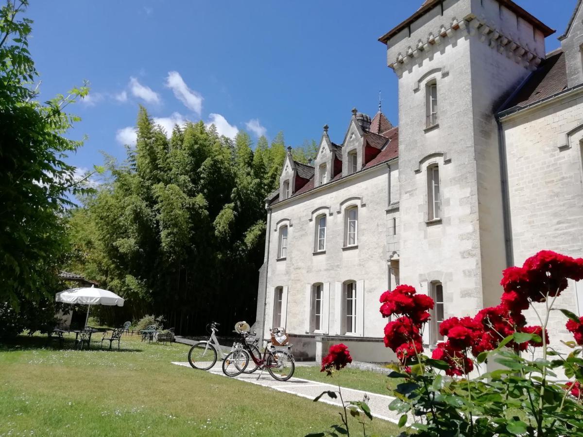 Chateau Des Salles Saint-Fort-sur-Gironde Εξωτερικό φωτογραφία