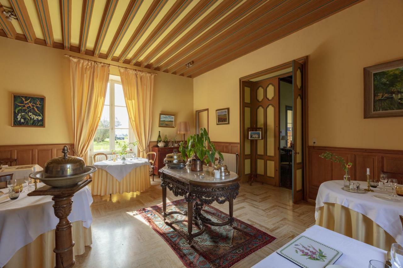 Chateau Des Salles Saint-Fort-sur-Gironde Εξωτερικό φωτογραφία