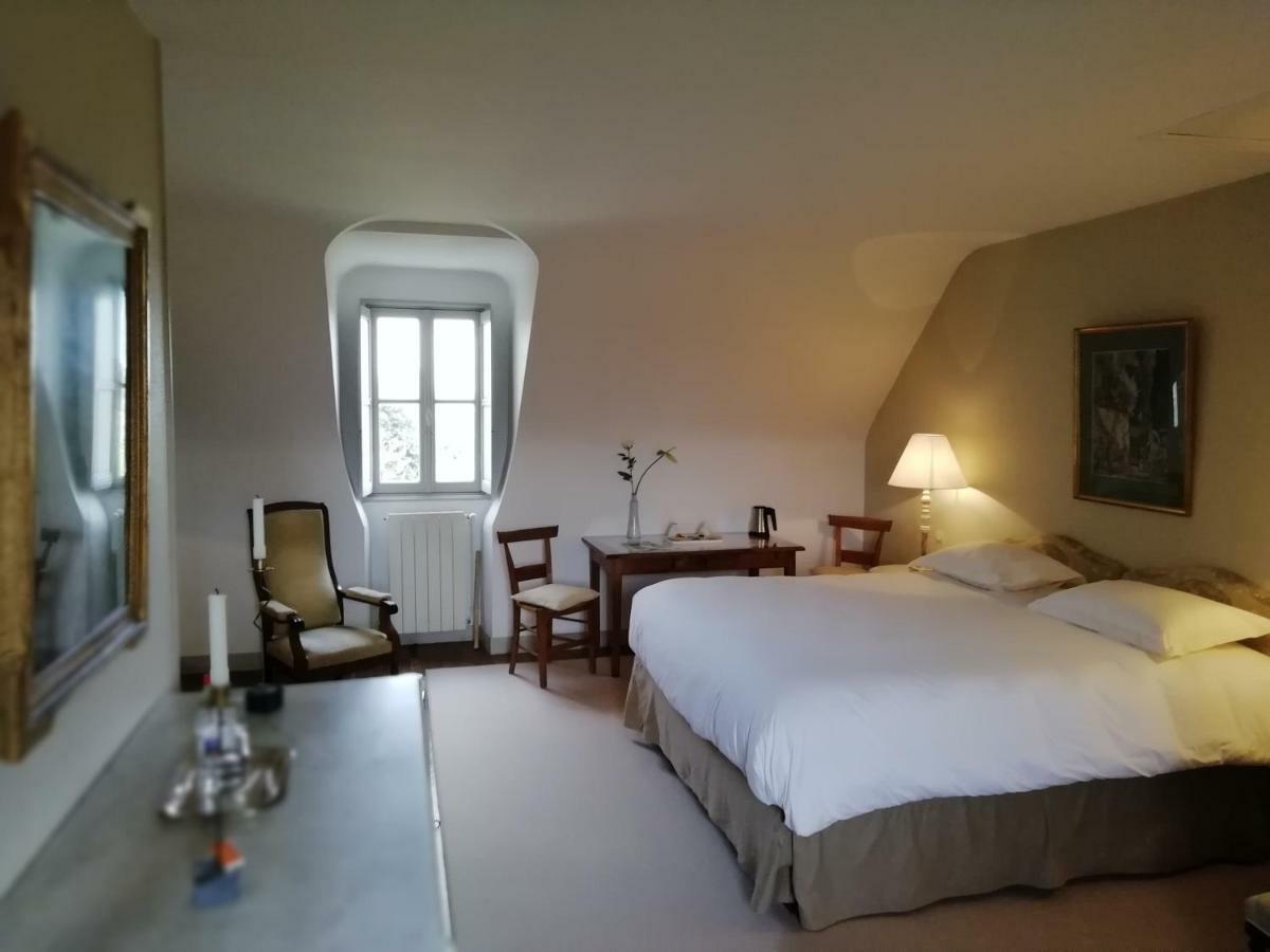 Chateau Des Salles Saint-Fort-sur-Gironde Εξωτερικό φωτογραφία